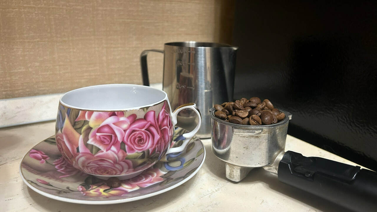 Подруги были в восторге, когда я научила их готовить кофе без кофемашины: это не только просто, но и невероятно вкусно Кофе — любимый напиток многих людей. Его пьют п...