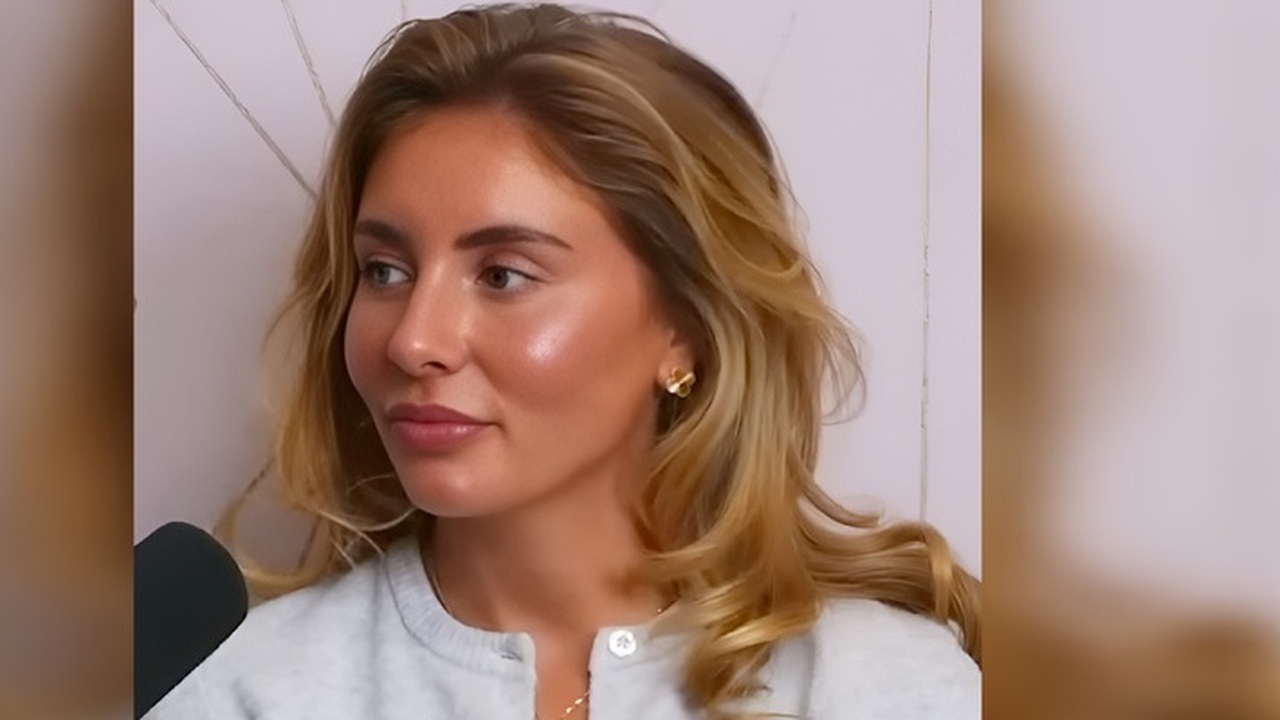 На Бали задержали британскую порноактрису Бонни Блю На Бали задержали 26-летнюю порноактрису Бонни ...