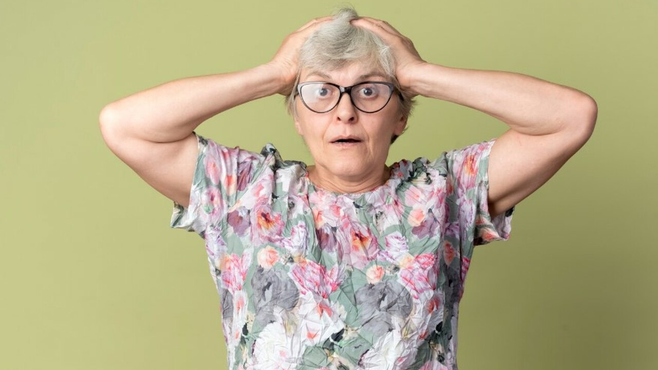 Вы заказали доставку из маркетплейса, а вам взломали госуслуги: рассказываем о новой схеме мошенников Злоумышленники используют изощрённую схему для ...