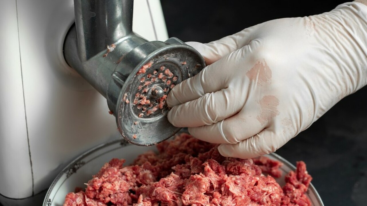 Лезвия режут, будто новые: рассказываю, как вернуть остроту ножам мясорубки - без станков и сложностей Для заточки ножей мясорубки можно использовать ...