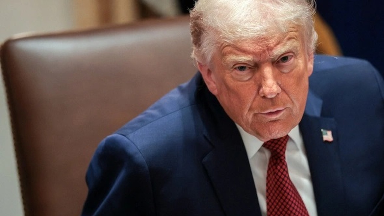 Трамп призвал к выборам на Украине Президент США Дональд Трамп заявил, что на Укра...