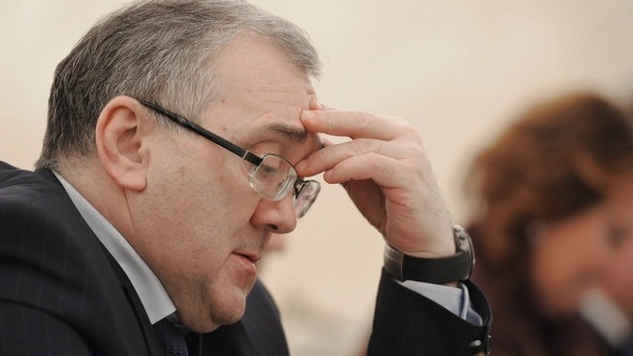 Следком России возбудил уголовное дело против б...