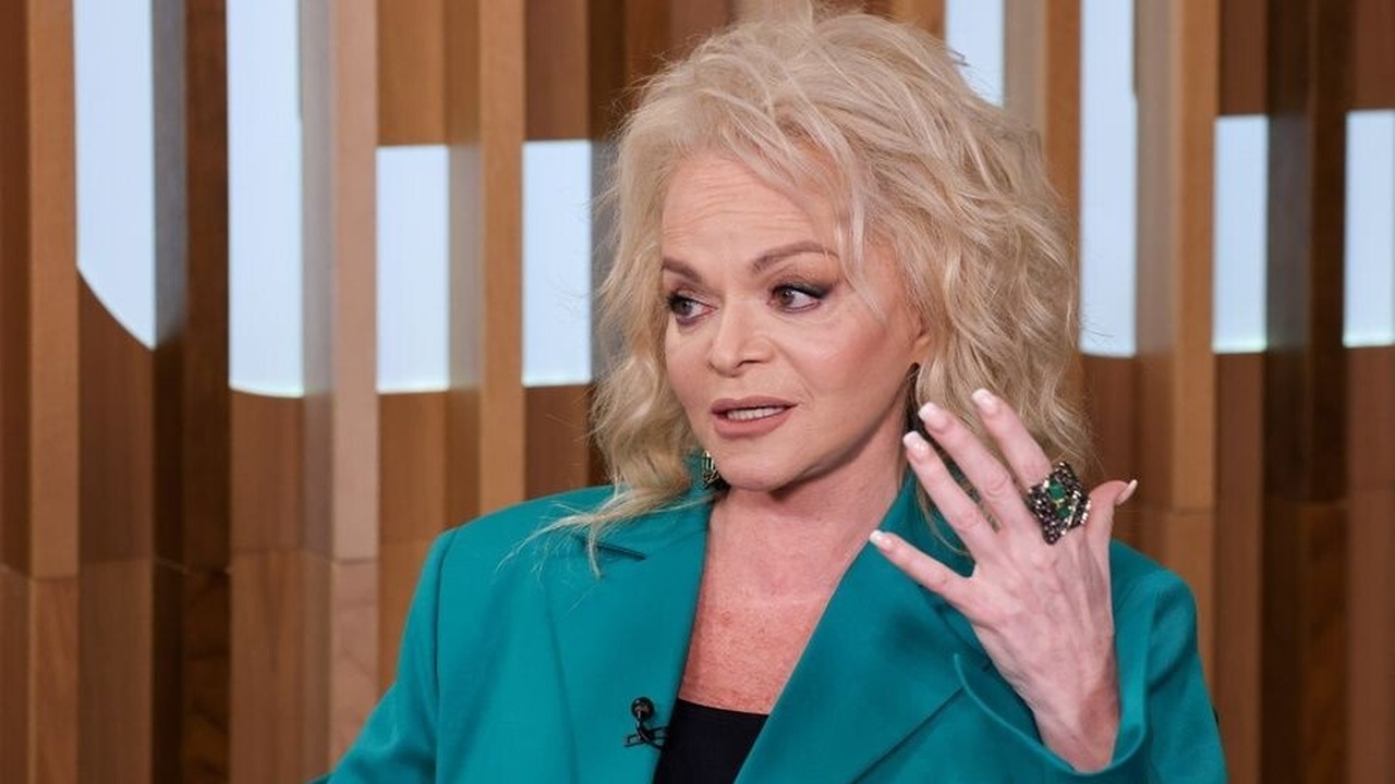 Мосгорсуд обязал артистку Ларису Долину в ближа...