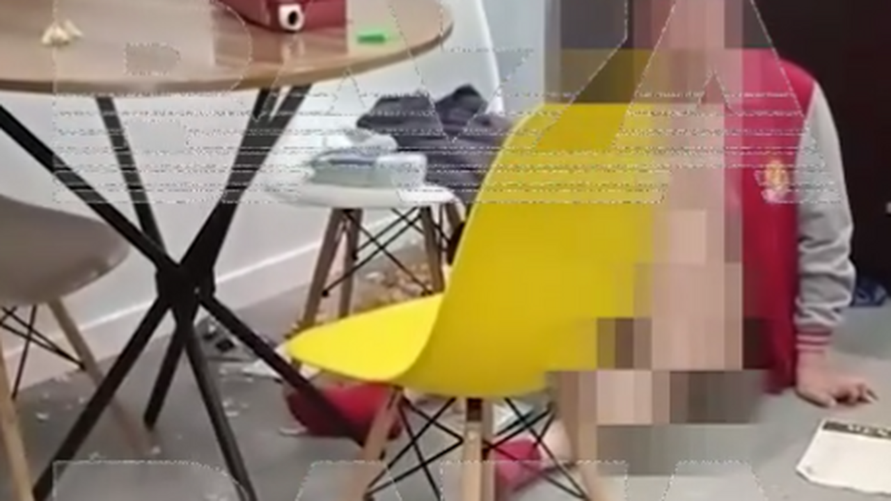 Мужчина сказал врачам, что сам пытал себя утюго...