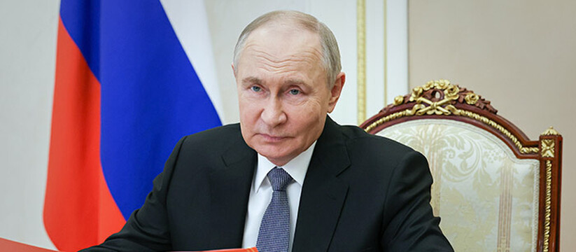 Президент России Владимир Путин объявил перемир...